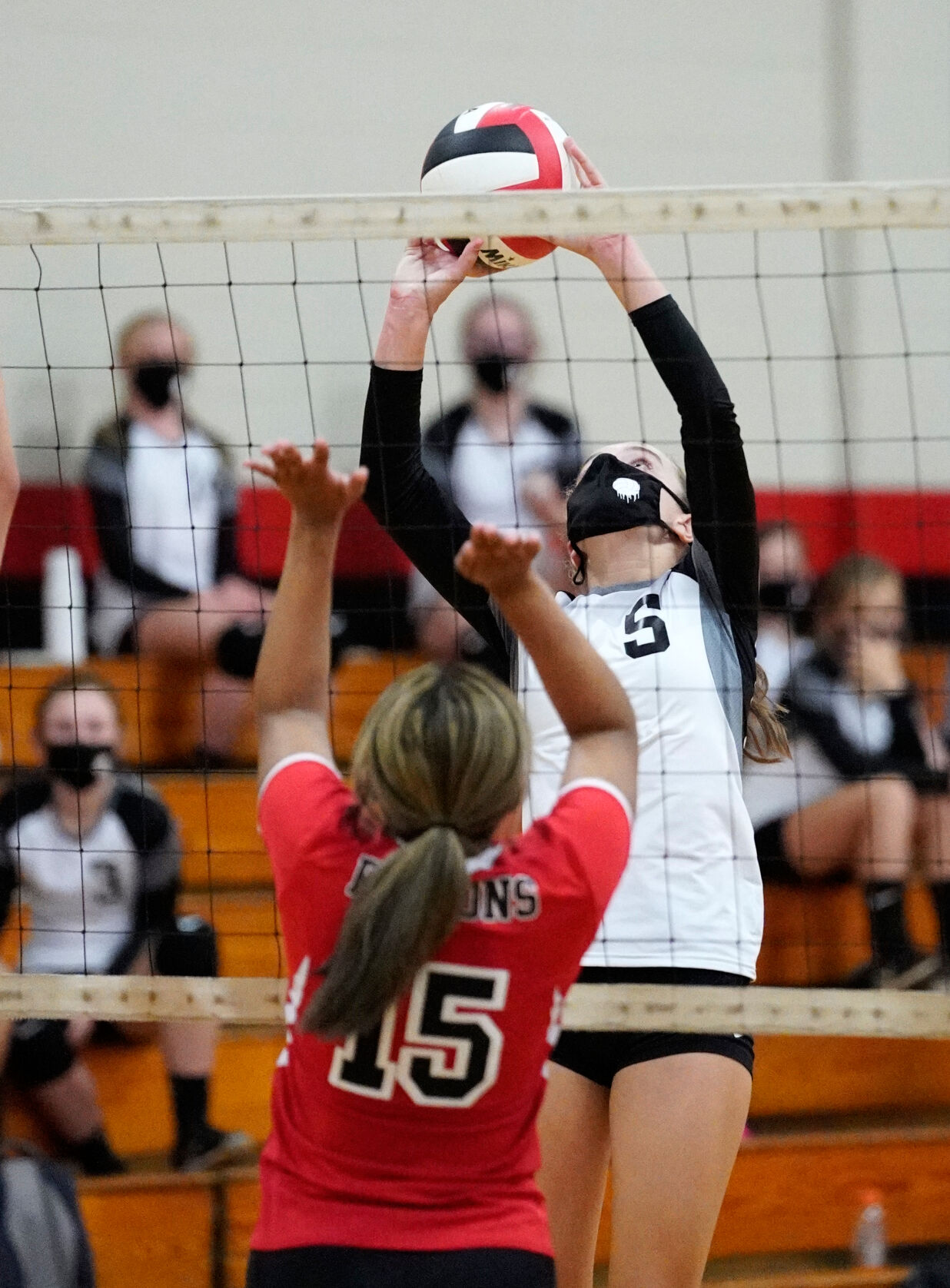201123 MS VBALL 11.jpg